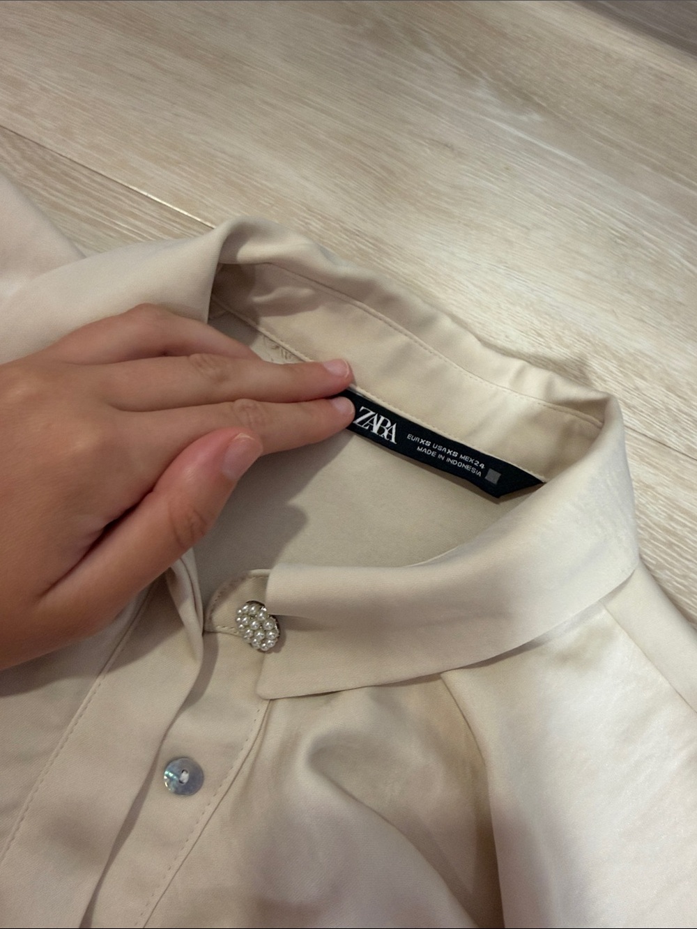 Zara Cream Ruffle Blouse - Picture 2 of 2